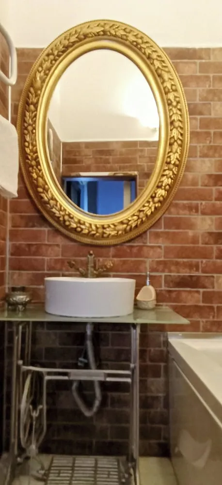 JUNIOR SUIT (UST KAT)