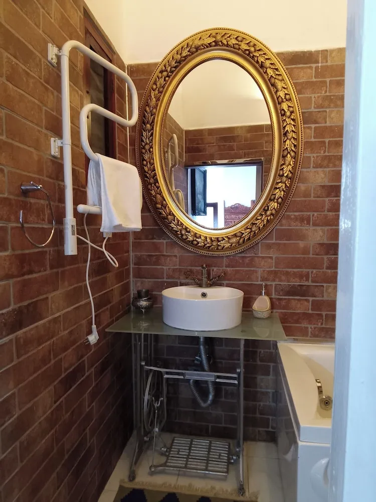 JUNIOR SUIT (UST KAT)