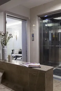 Perla Galata Hotel