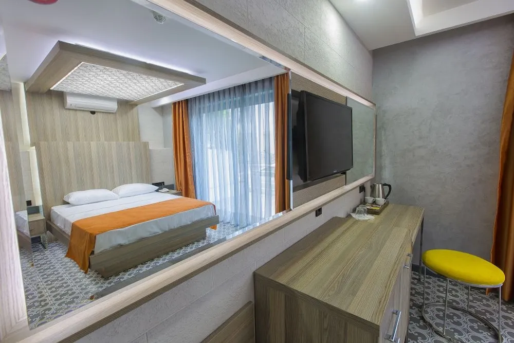 Çatı Katı Süiti (Penthouse)