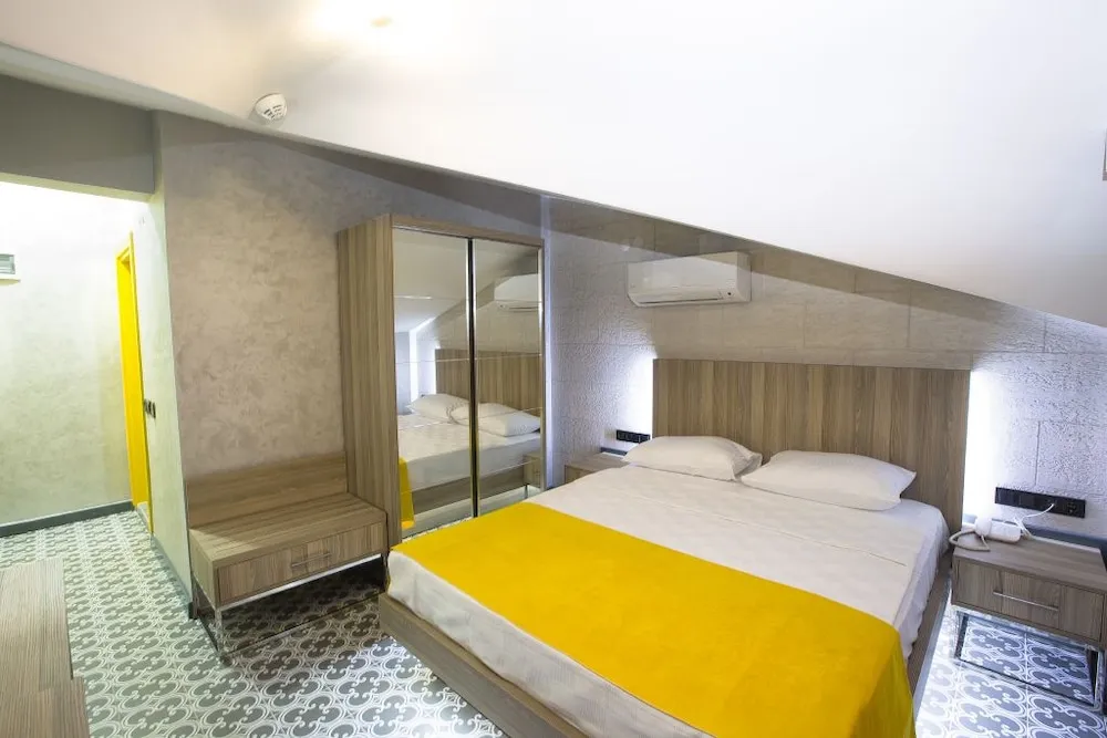 Çatı Katı Süiti (Penthouse)