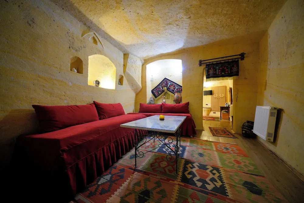 Takali Family Cave Suit