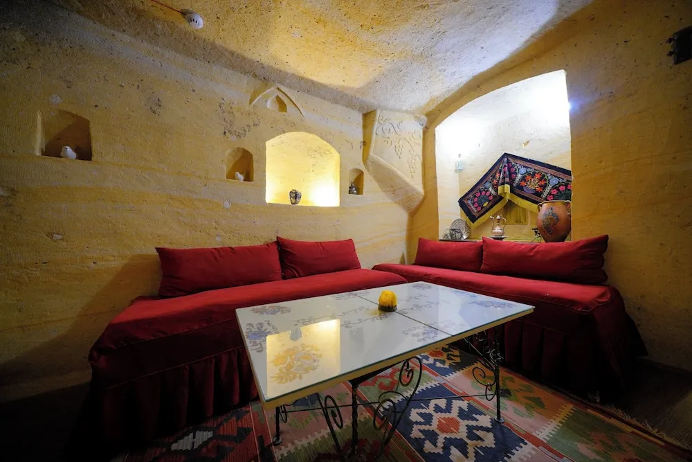 Takali Family Cave Suit