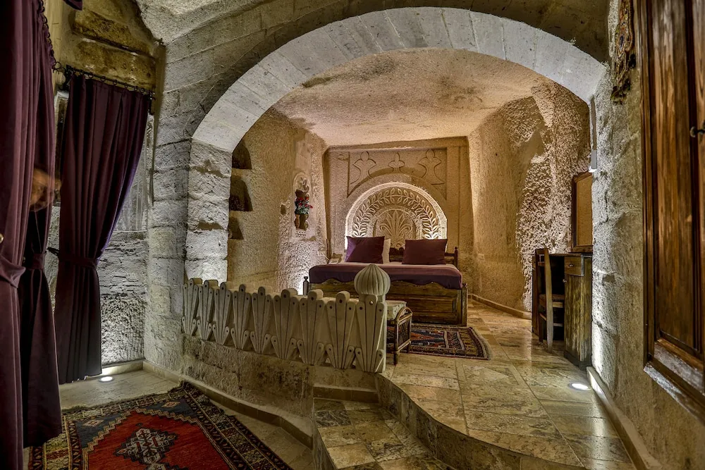 Deluxe Tek Büyük Yataklı Oda (Cave)