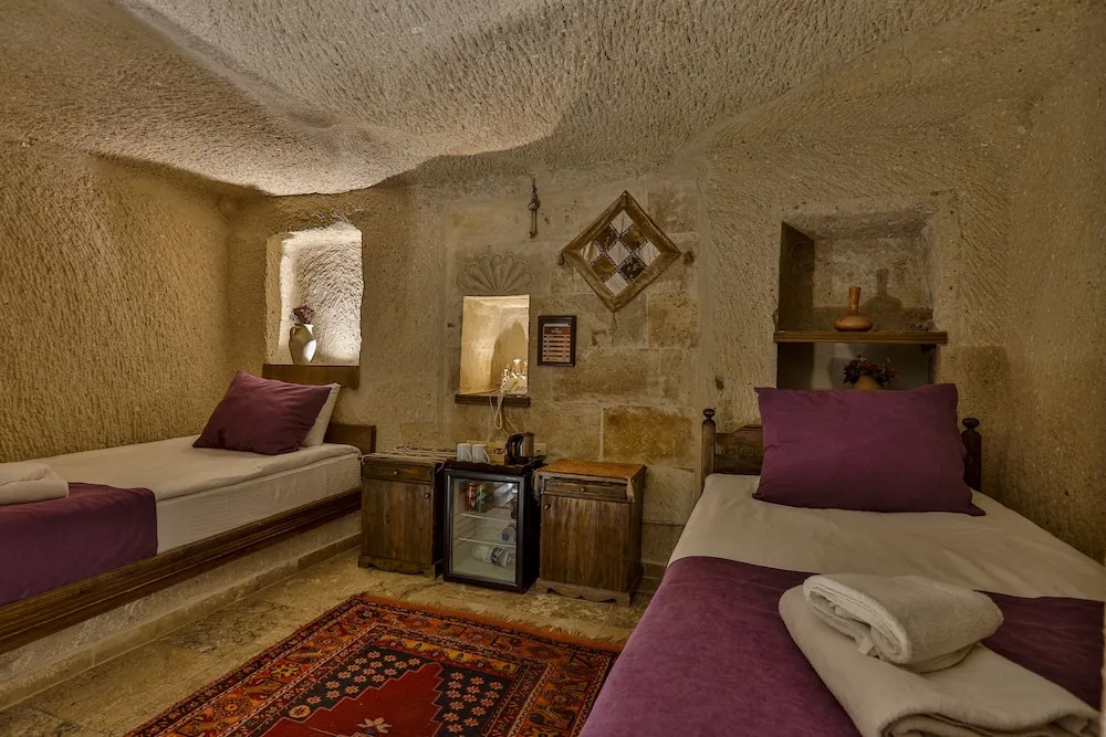 İki Ayrı Yataklı Oda (Cave)