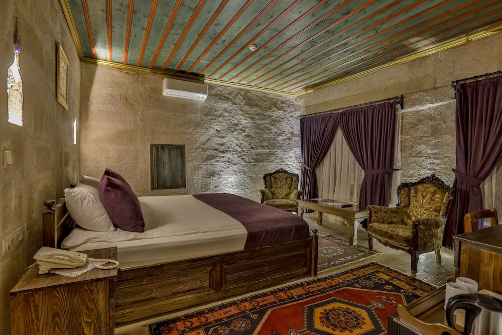 Superior Tek Büyük Yataklı Oda (Stone)