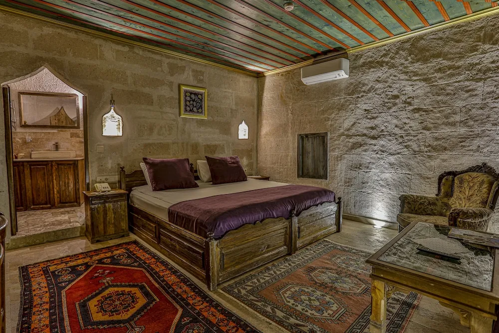 Superior Tek Büyük Yataklı Oda (Stone)