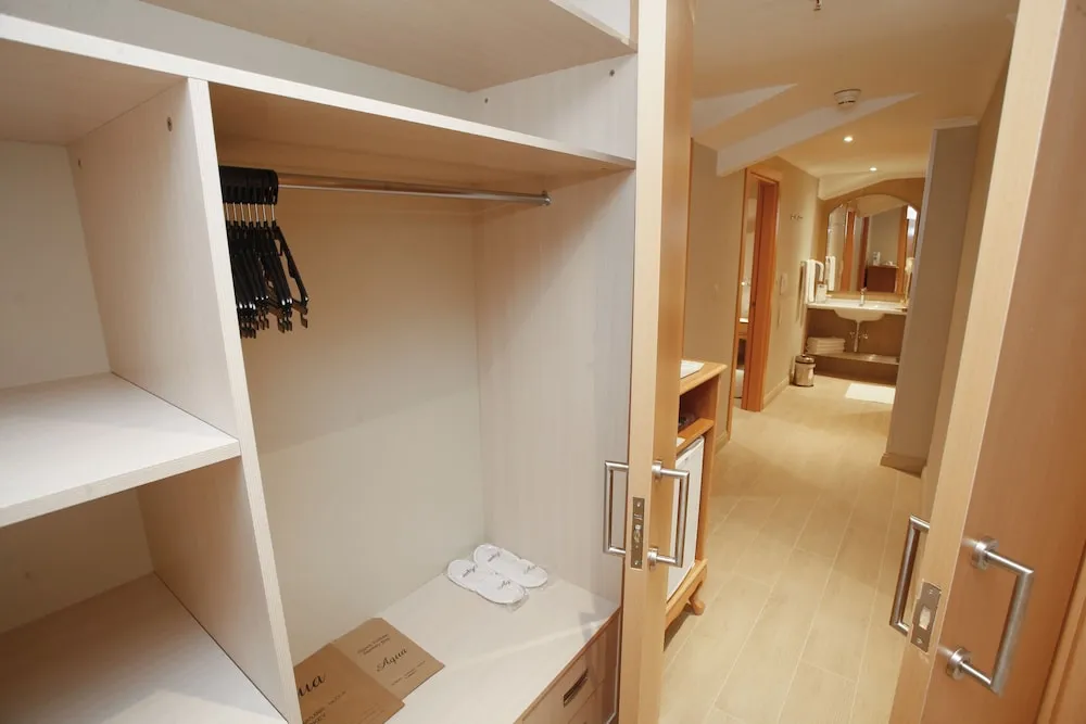 Comfort Süit, 1 Yatak Odası, Kısmi Deniz Manzaralı
