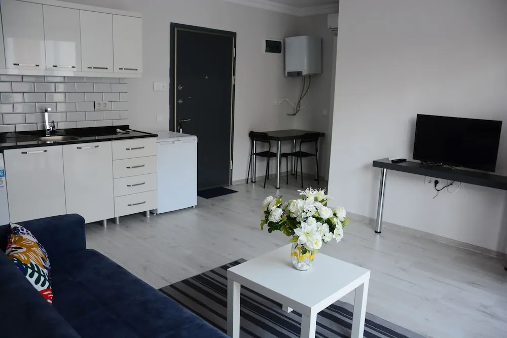 Elite Apart Daire, 1 Yatak Odası, Bahçeli