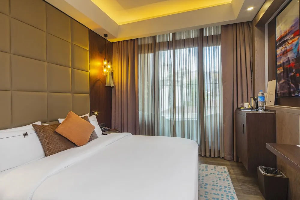 Superior Room with Balcony