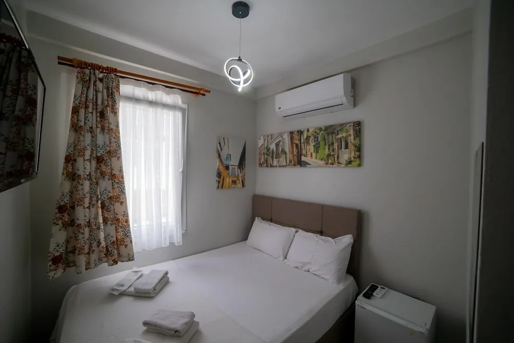 Tek Büyük Yataklı Oda