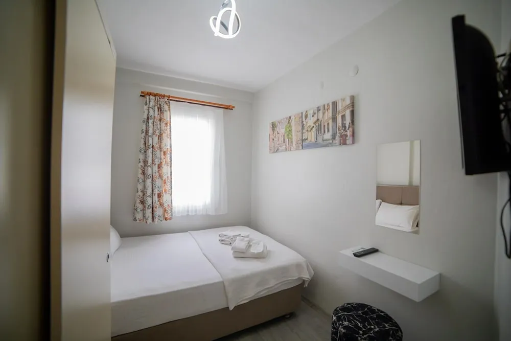 Tek Büyük Yataklı Oda