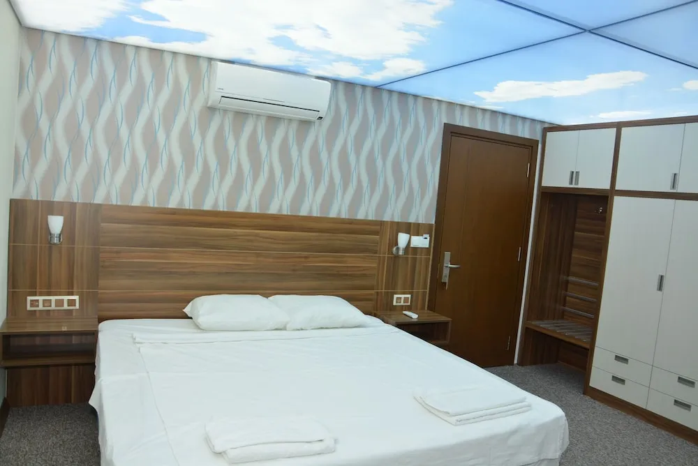 Standard Tek Büyük Yataklı Oda