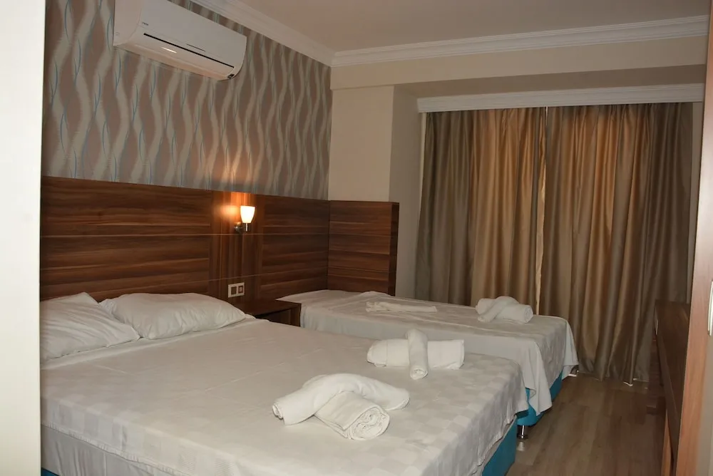 Standard Tek Büyük Yataklı Oda