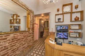 Cirrus Suites