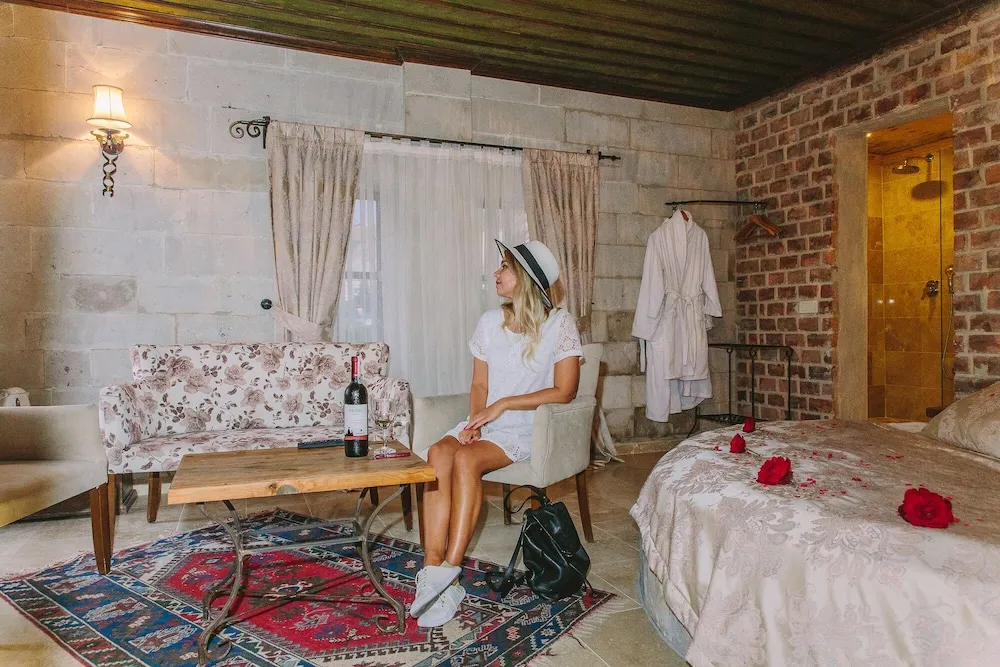 Deluxe Stone Room