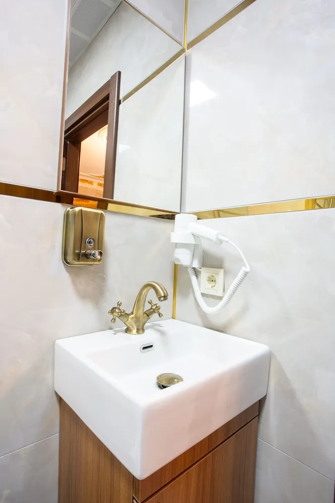 Deluxe Üç Kişilik Oda