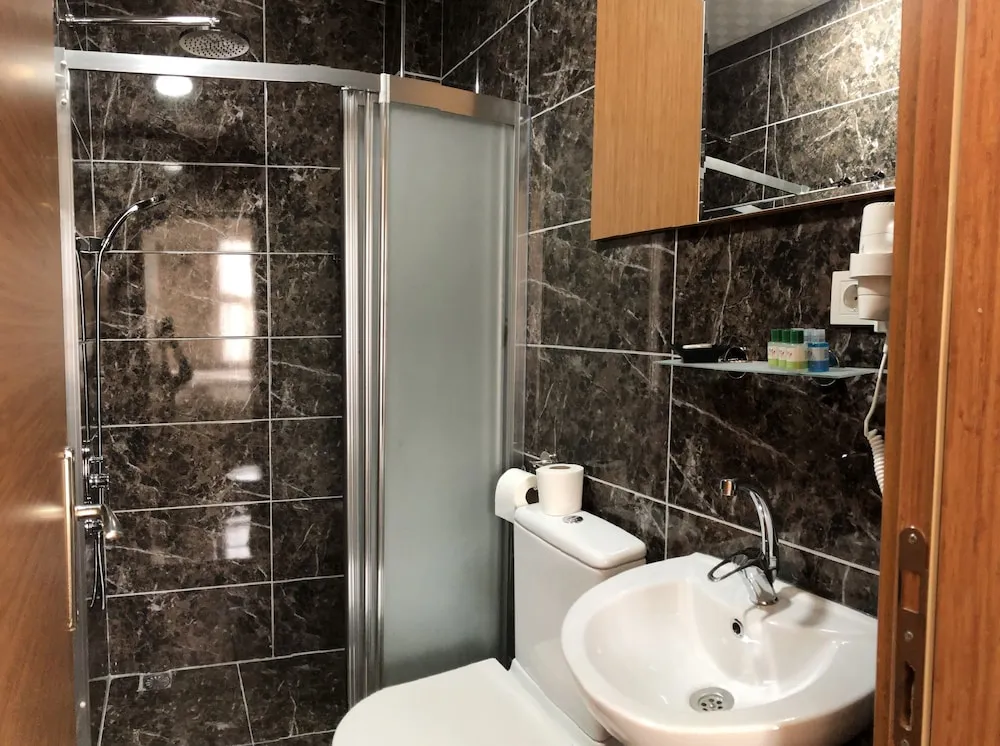 Standard Üç Kişilik Oda, Sigara İçilmez