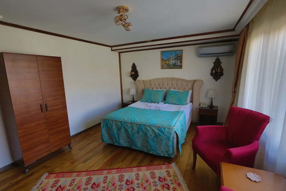 King Room with Balcony