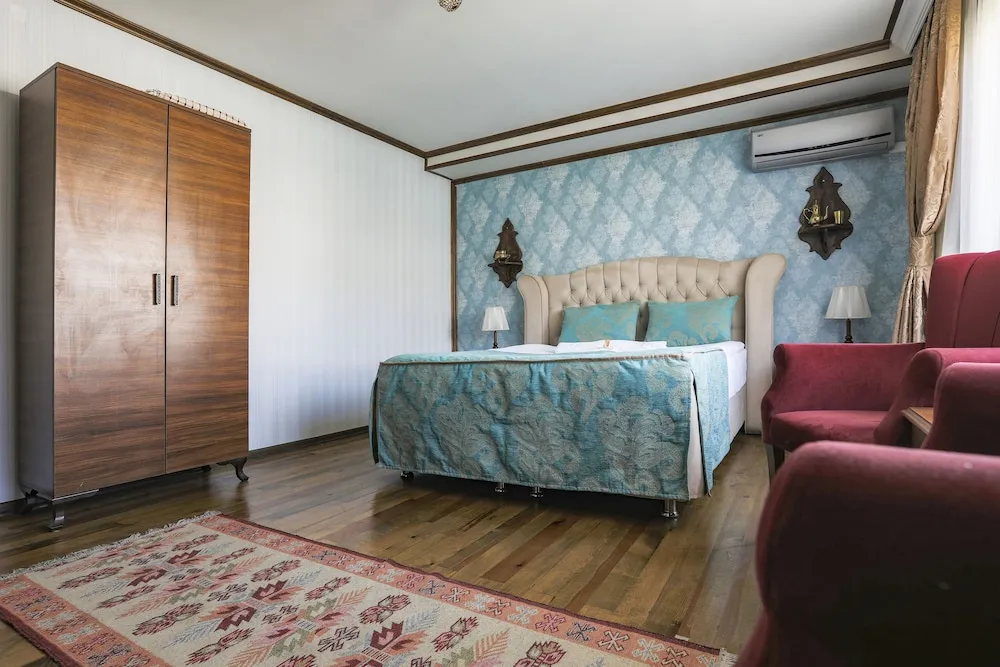 King Room with Balcony