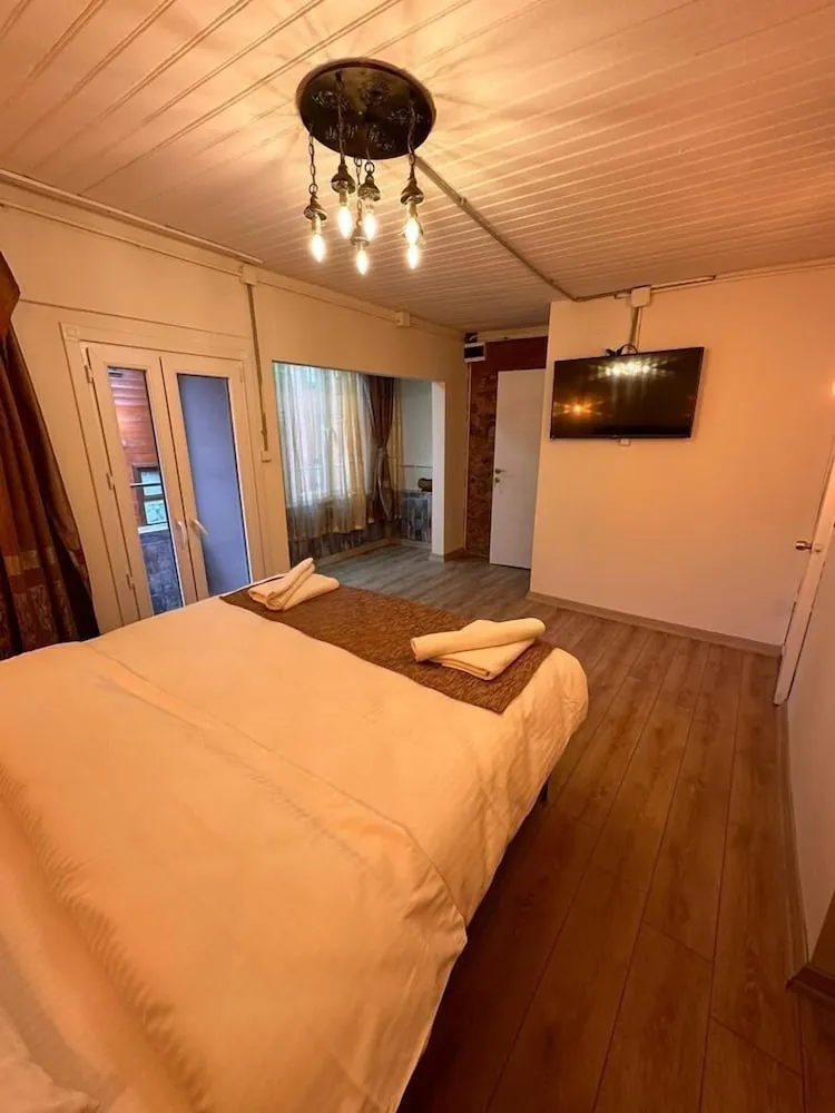 Standard Üç Kişilik Oda