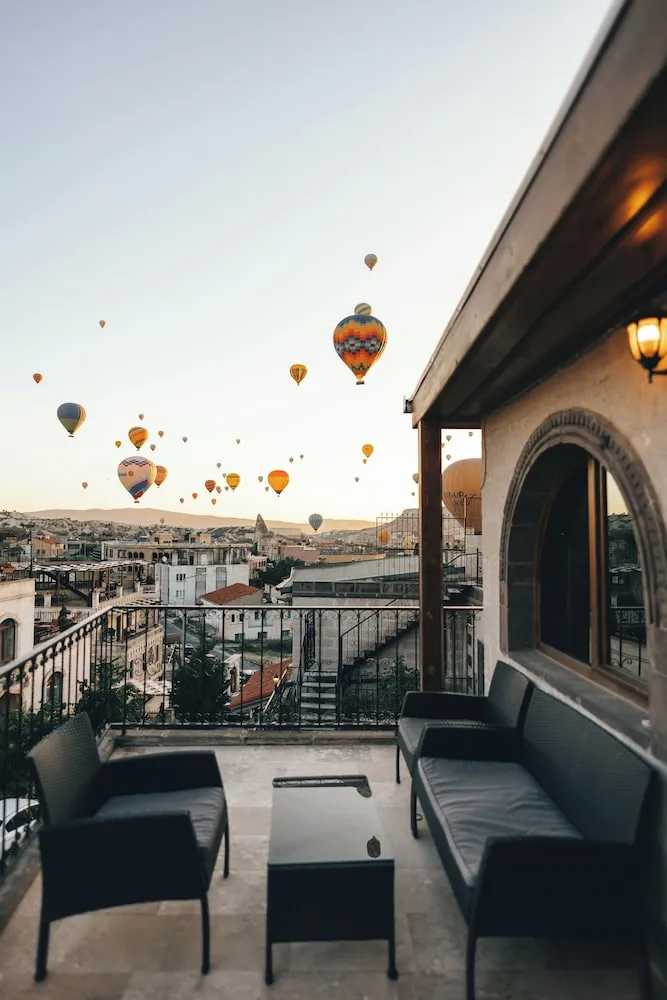 Exclusive Tek Büyük Yataklı Oda