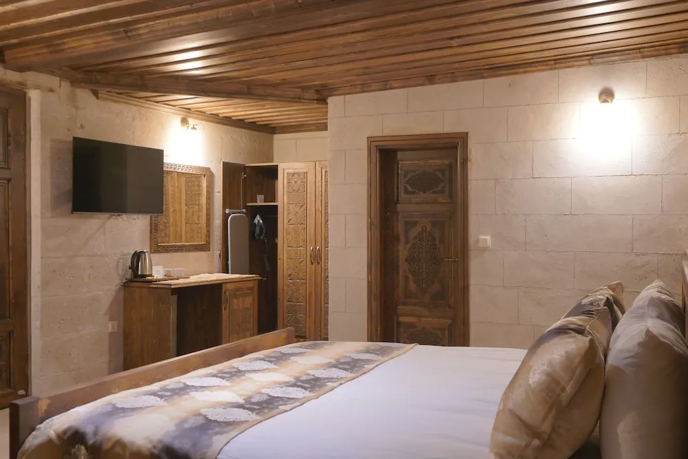 Exclusive Tek Büyük Yataklı Oda