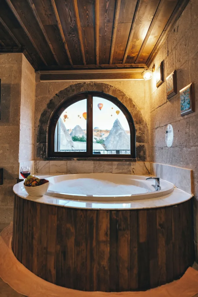 Deluxe Tek Büyük Yataklı Oda