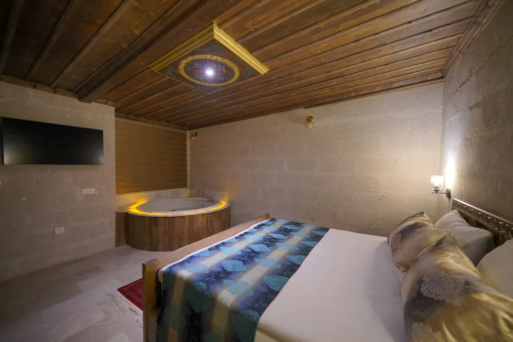 Deluxe Tek Büyük Yataklı Oda