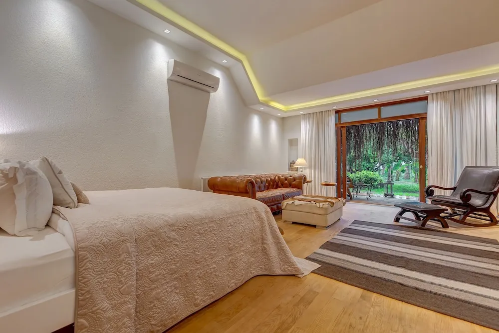 Super Deluxe Double Room