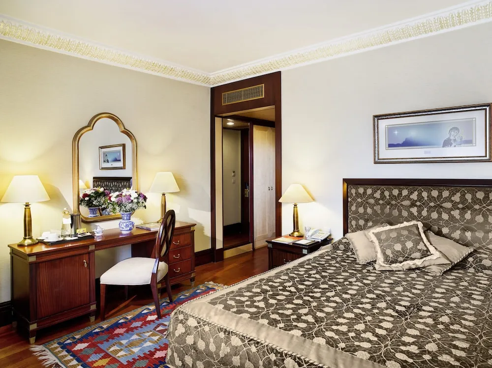Deluxe Tek Büyük Yataklı Oda