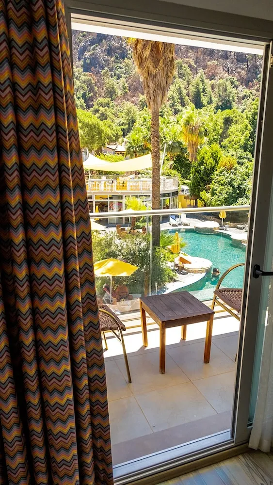 Double Pool View Adult Only