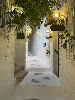 8 Oda Boutique Homes