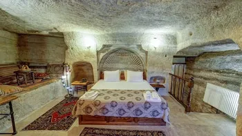 Chelebi Cave House