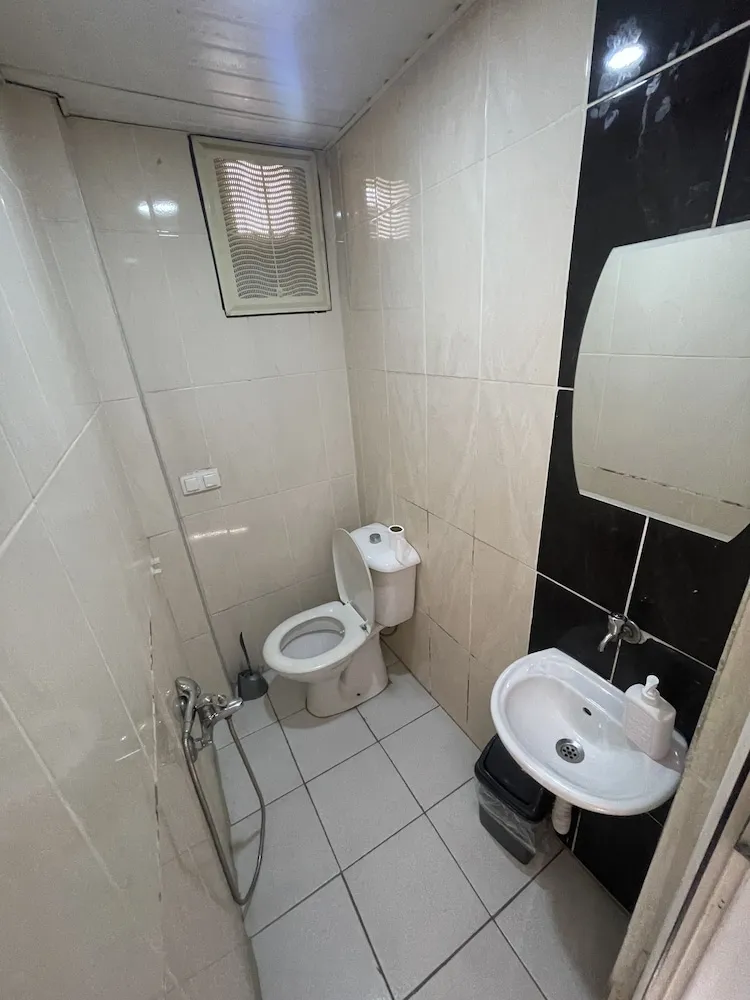 Economy Tek Kişilik Oda, Ortak Banyo