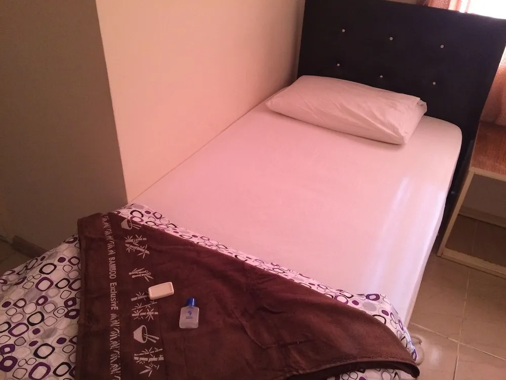 Economy Tek Kişilik Oda, Ortak Banyo