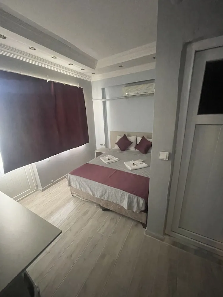 Classic Tek Büyük veya İki Ayrı Yataklı Oda, Özel Banyo