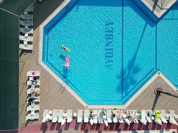 Aydınbey Gold Dreams - Ultra Her Şey Dâhil