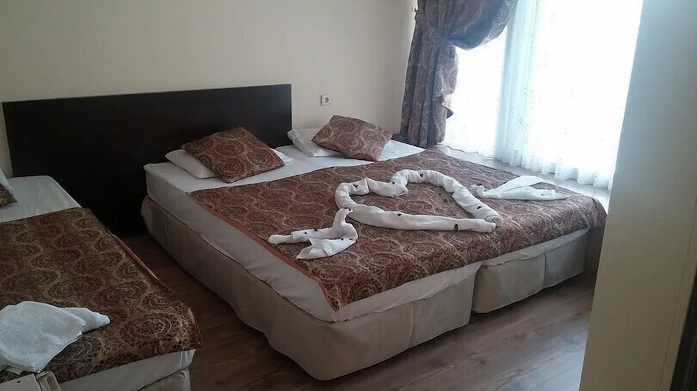 Standard Üç Kişilik Oda