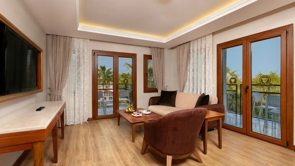 Garden Deluxe Suite