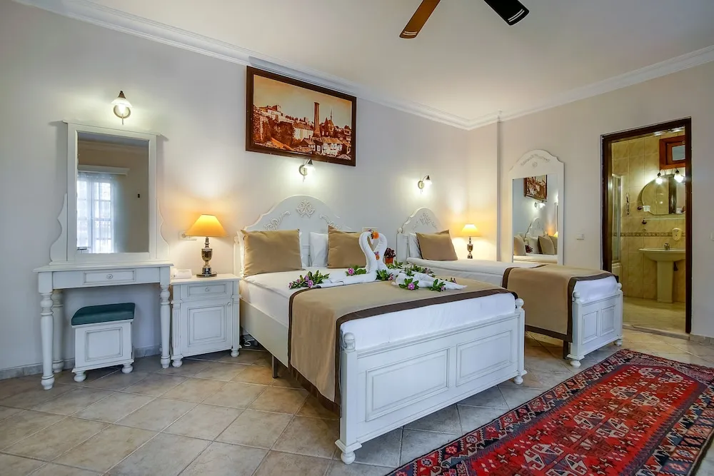 Deluxe Stüdyo Süit, Avlu (Double)