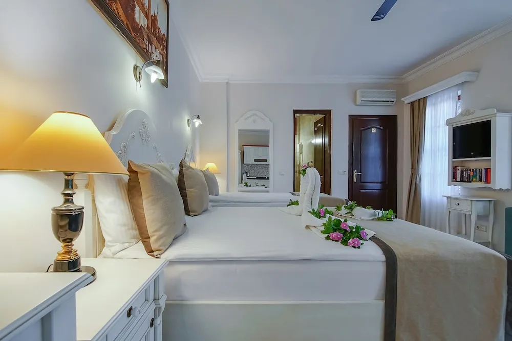 Deluxe Stüdyo Süit, Avlu (Double)