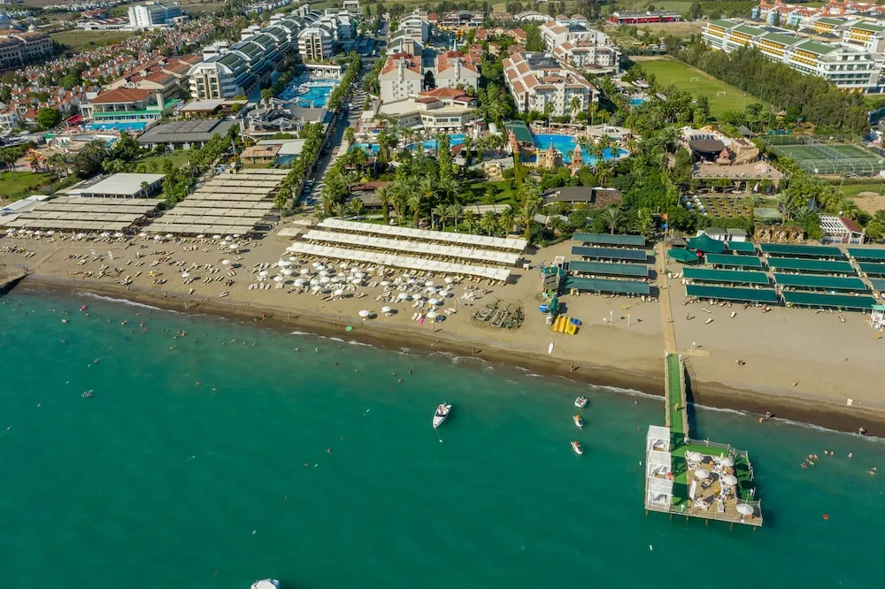Aydınbey Famous Resort - Ultra Her Şey Dâhil