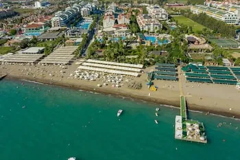Aydınbey Famous Resort - Ultra Her Şey Dâhil