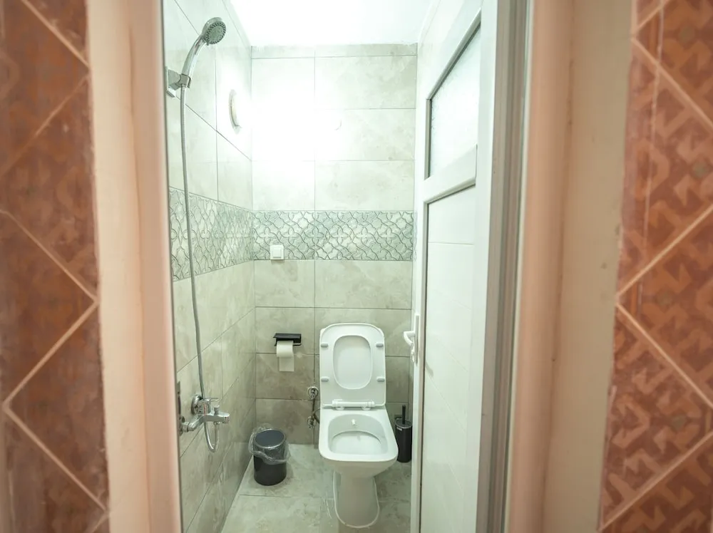 Basic Tek Büyük Yataklı Oda