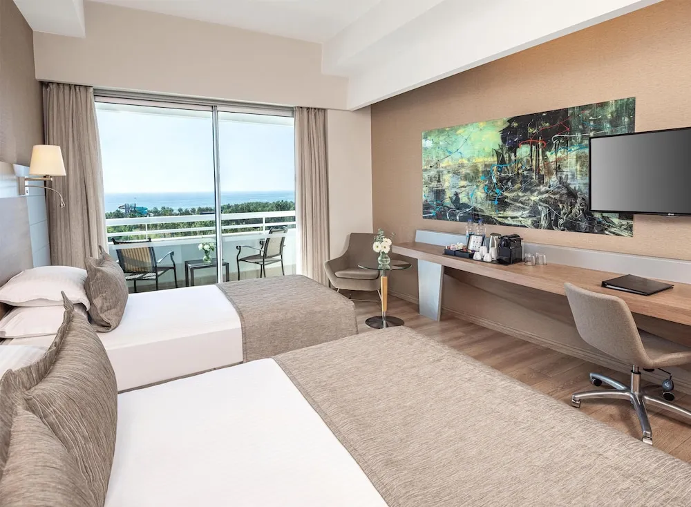 Deluxe Oda, Balkon, Deniz Manzaralı