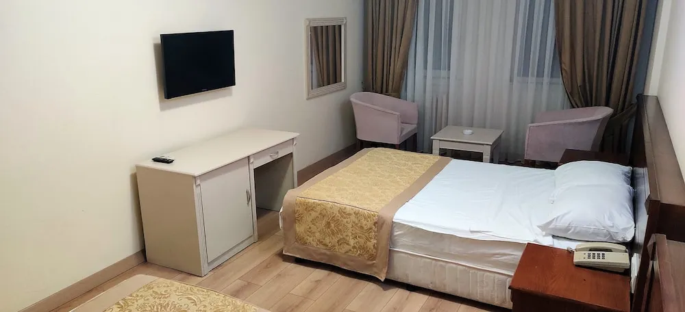 Standard Tek Büyük Yataklı Oda