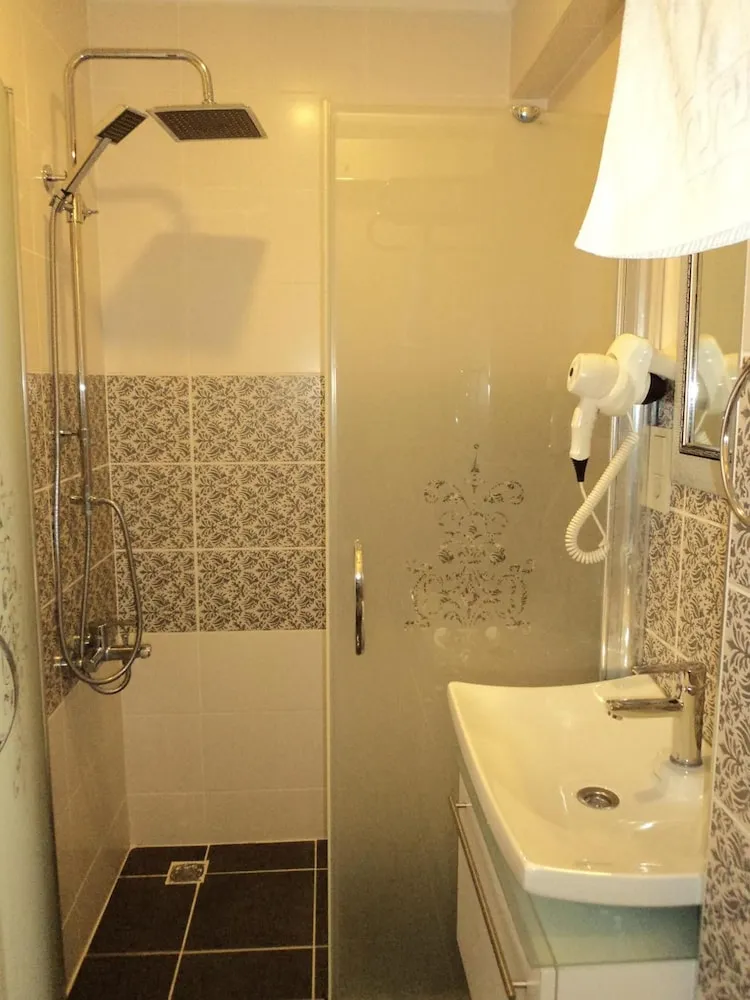 Çatı Katı Süiti (Penthouse)