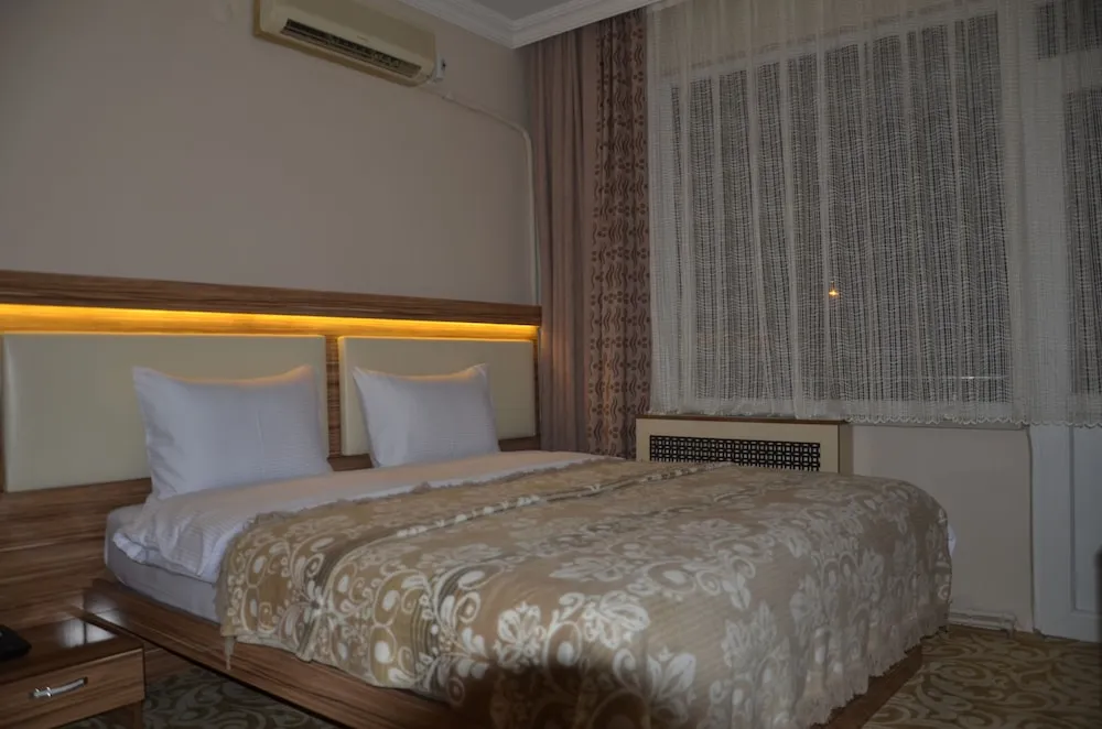 Tek Büyük Yataklı Oda, Balkon, Deniz Manzaralı