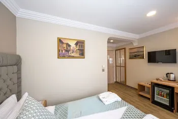 Grand Anka Hotel